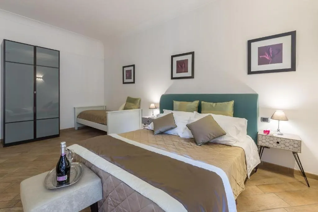 Tridente Rooms Ρώμη 0*,  Ιταλία