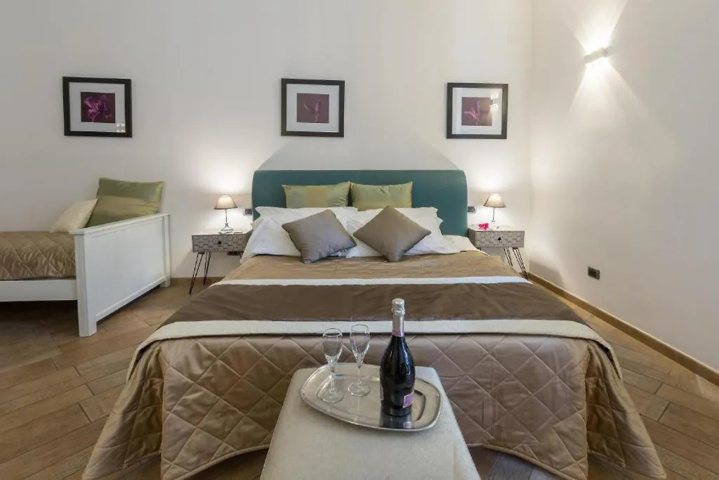 Tridente Rooms Roma 0*,  Italia
